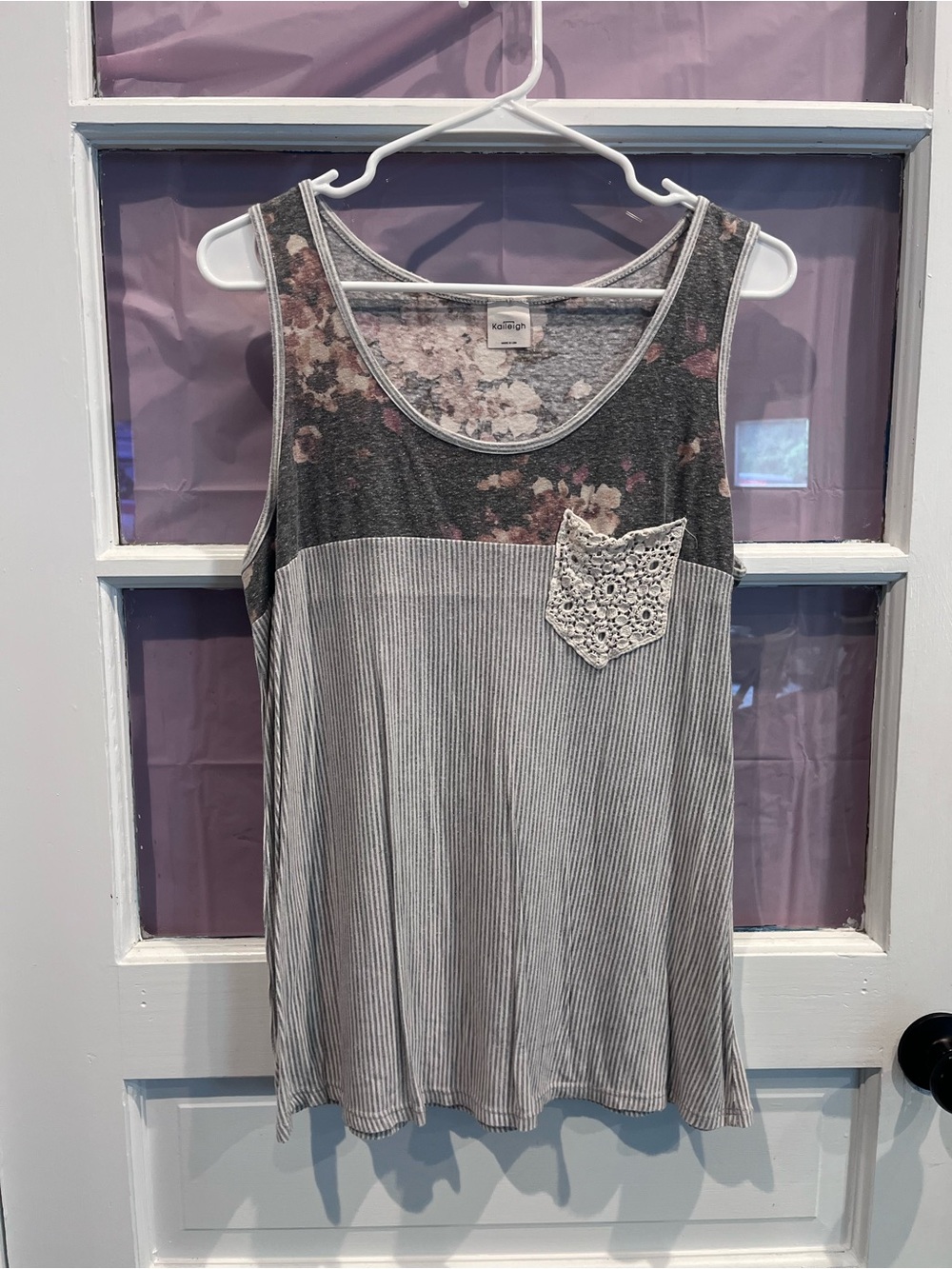 Kaileigh Gray Floral Yoke Tank with Lace Pocket